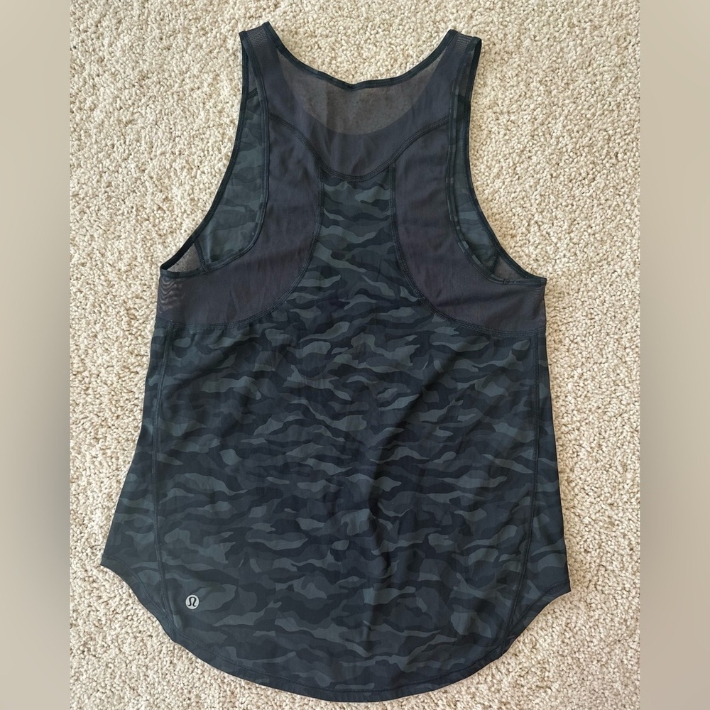Lululemon army print tank top size S